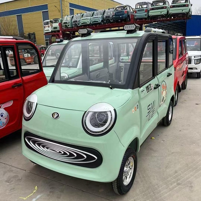 Электрический четырехколесный автомобиль